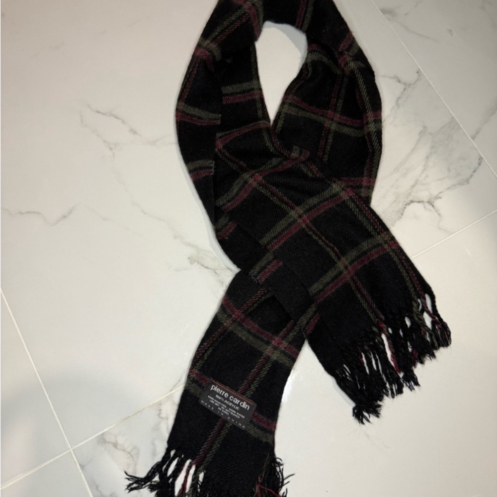 Pierre Cardin Black and Red Winter Scarf